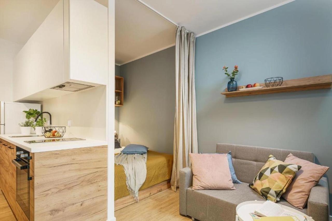 Apartamenty Na Jaworskiej วรอตซวาฟ ภายนอก รูปภาพ